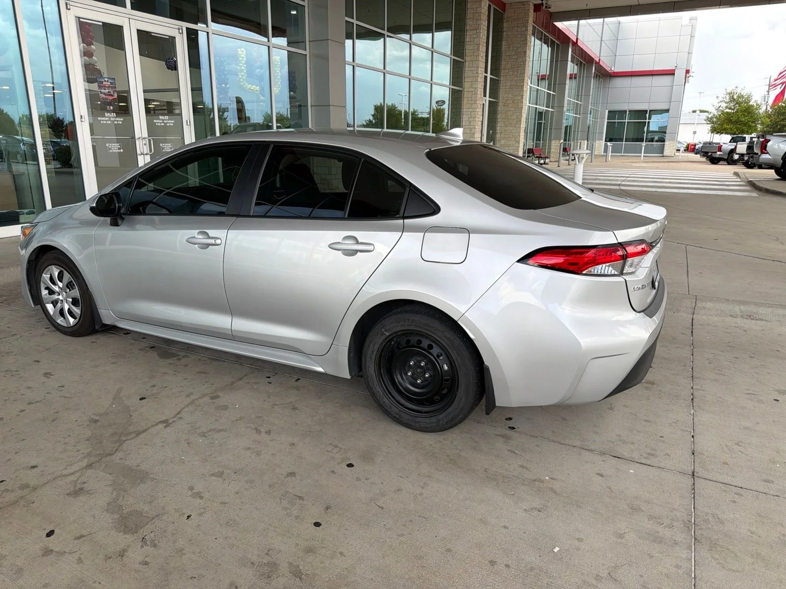 Used 2025 Silver Toyota LE image 9