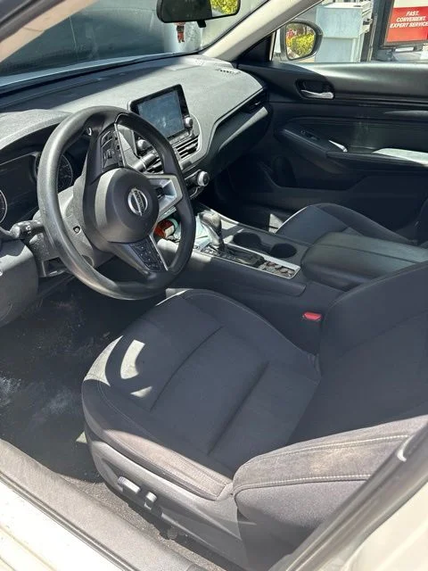Certified Used 2020 White Nissan 2.5 S image 4
