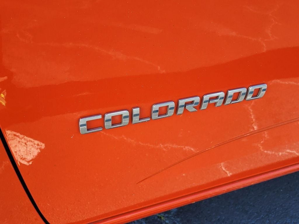 Used 2020 Orange Chevrolet Z71 image 16