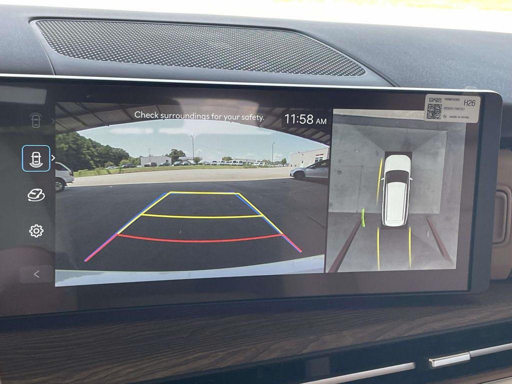New 2026 White Hyundai Limited FWD image 30
