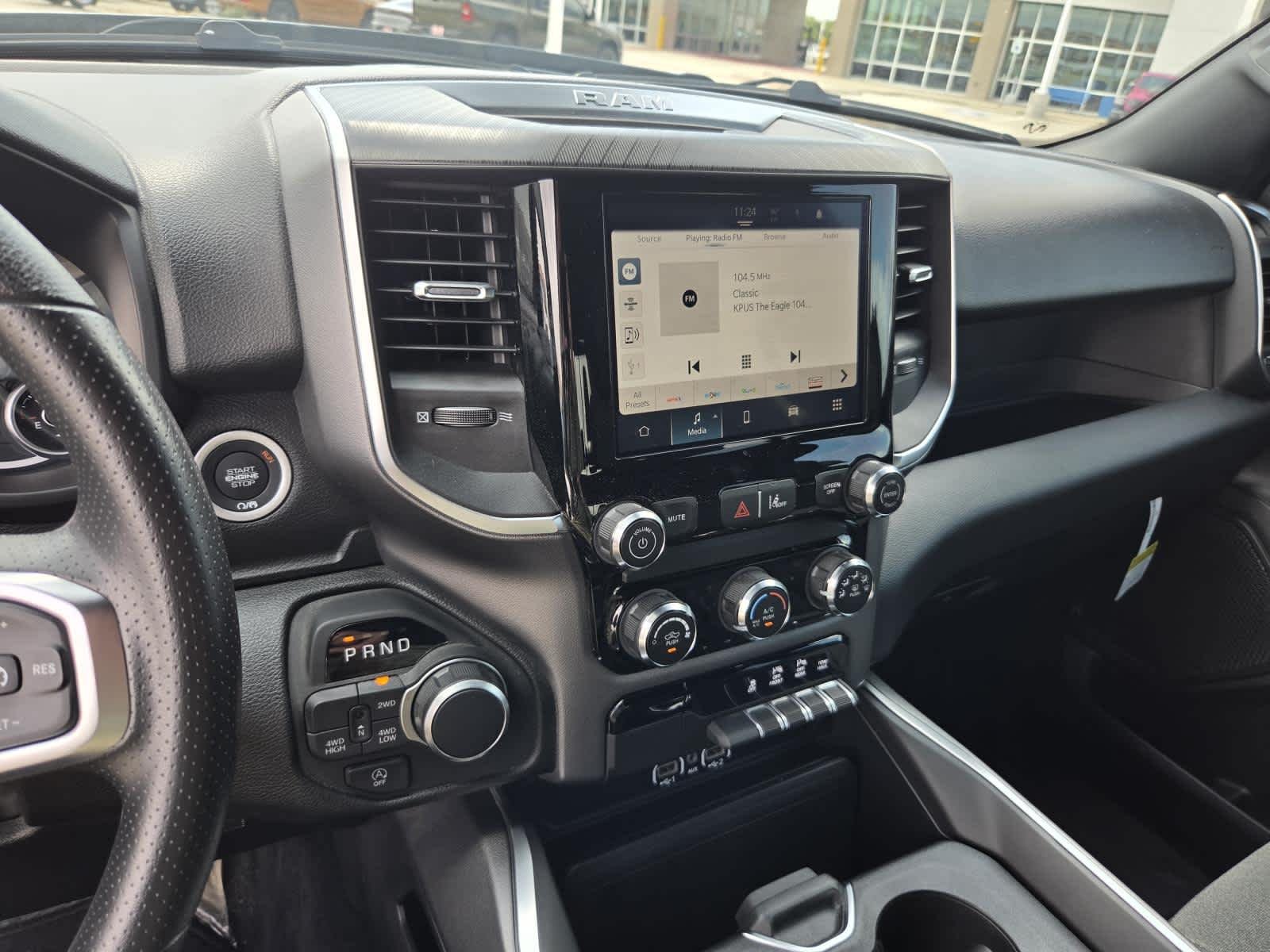 2026 RAM 1500 Express - Photo 18