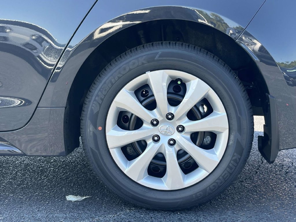 New 2027 Underground Toyota LE image 7