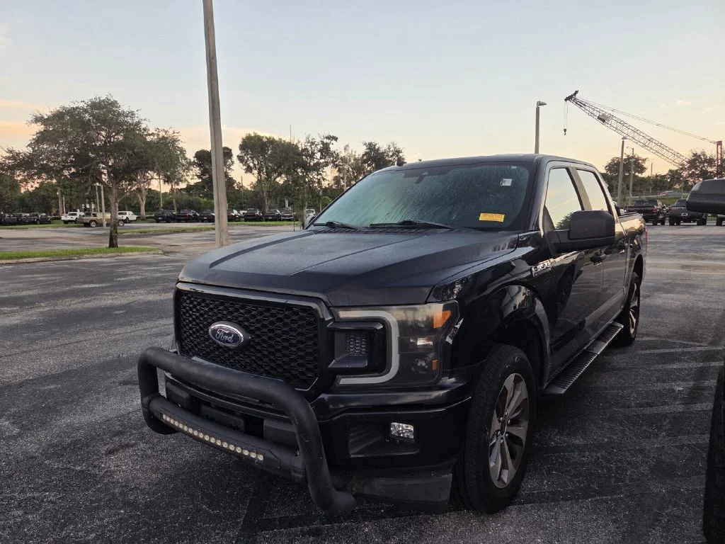 Used 2020 Black Metallic Ford XL image 3