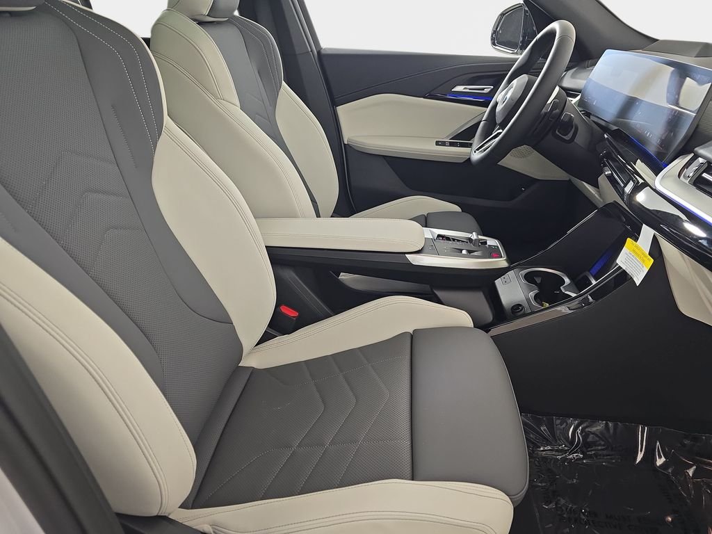 2026 BMW X2 28i - Photo 9