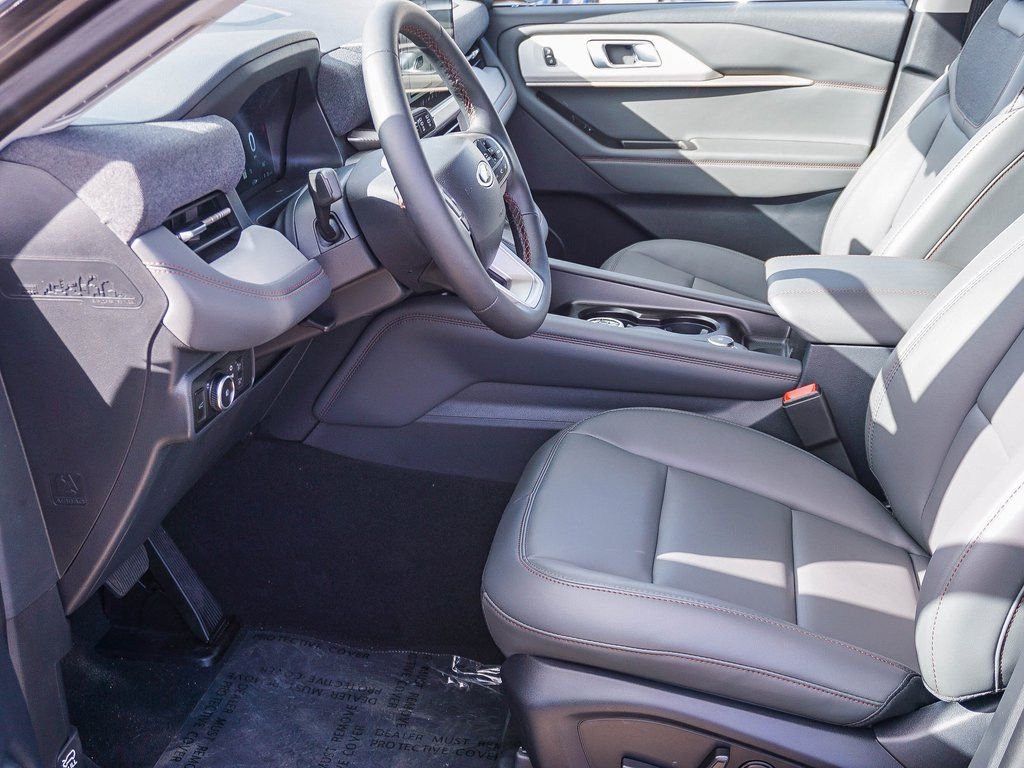 New 2026 Carbonized Gray Metallic Ford Active image 17