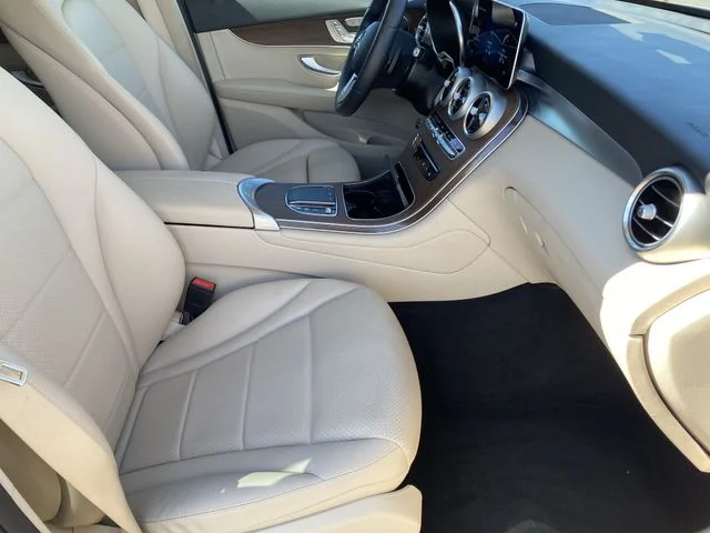 Used 2022 Starling Blue Metallic Mercedes-Benz GLC 300 image 11