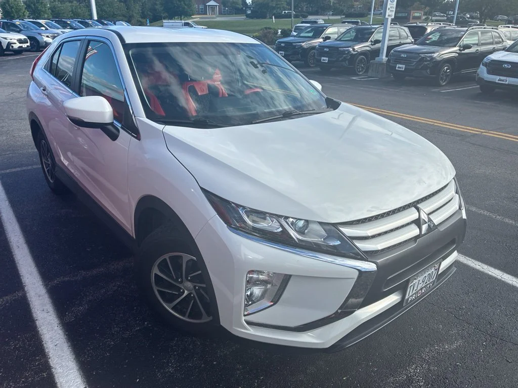 Used 2020 White Mitsubishi ES image 2