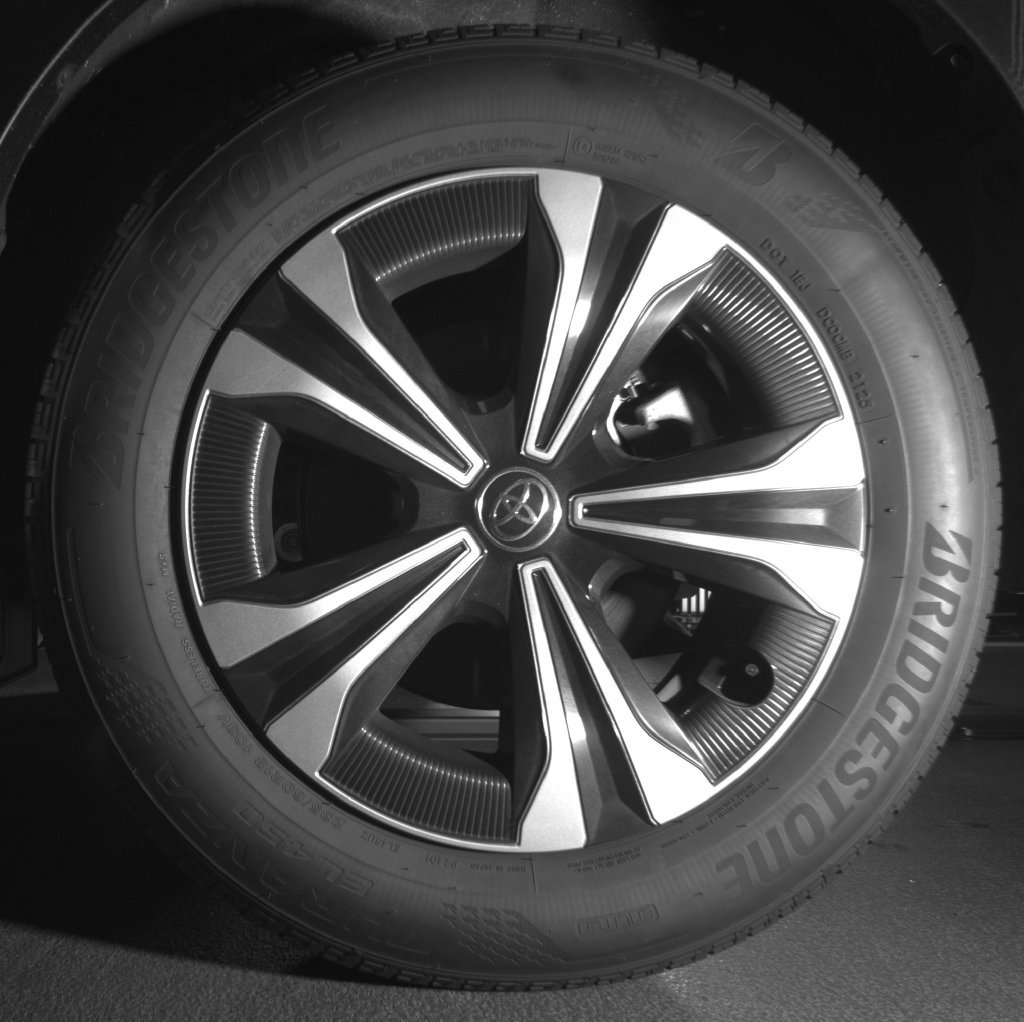 Used 2025 Silver Toyota XLE image 13