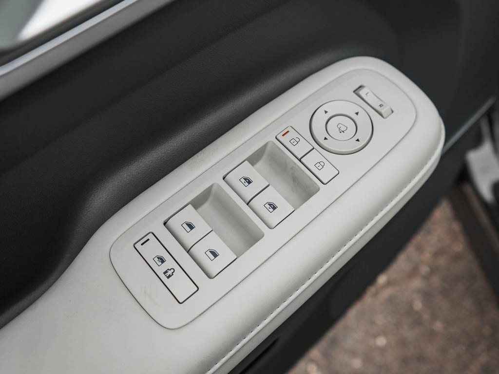 New 2026 Rockwood Green Hyundai Limited 6P AWD image 18