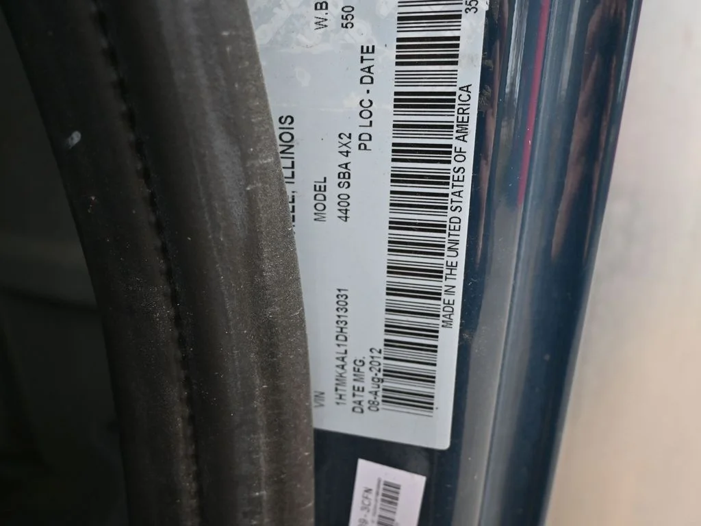 Used 2013 Blue International Series 4400 image 49