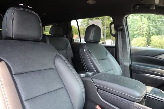Used 2025 White Chevrolet LT image 41