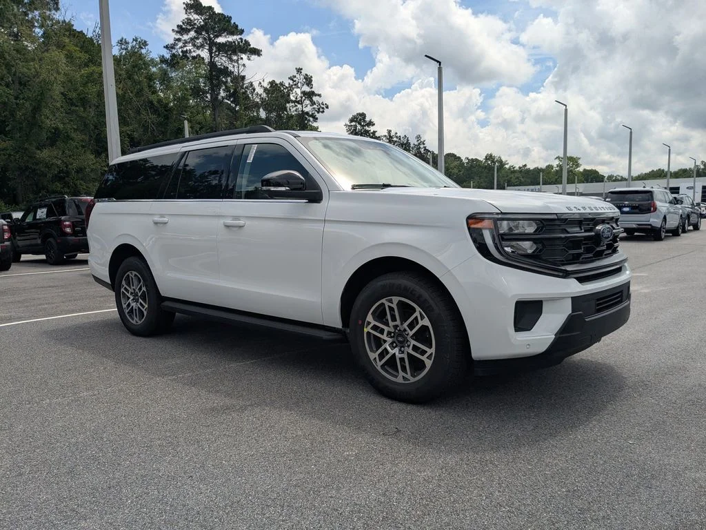 2026 Ford Expedition Active MAX's photo