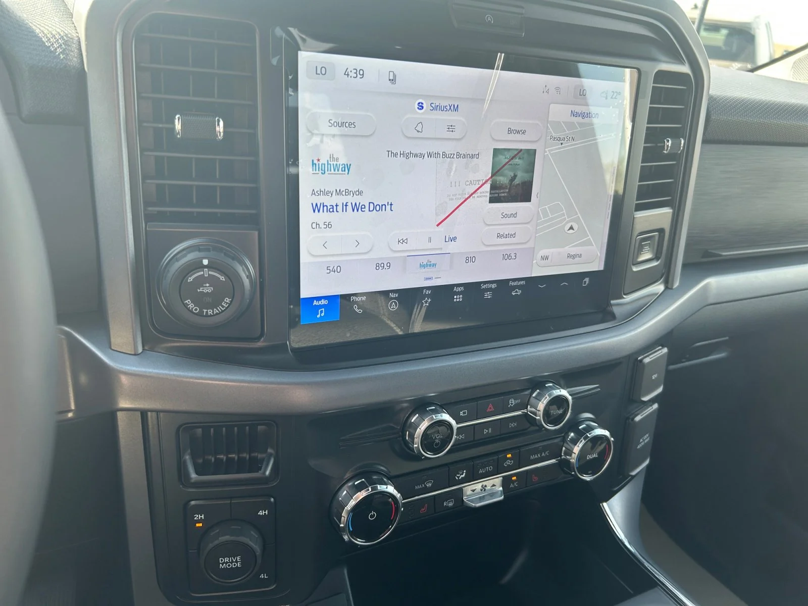 New 2026 Carbonized Grey Metallic Ford XLT image 22