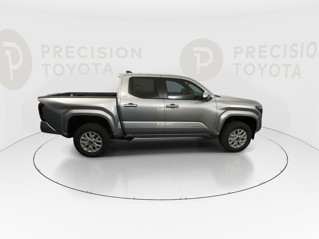 2026 Toyota Tacoma SR5 - Photo 22