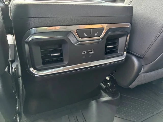 New 2026 Black Chevrolet High Country image 18