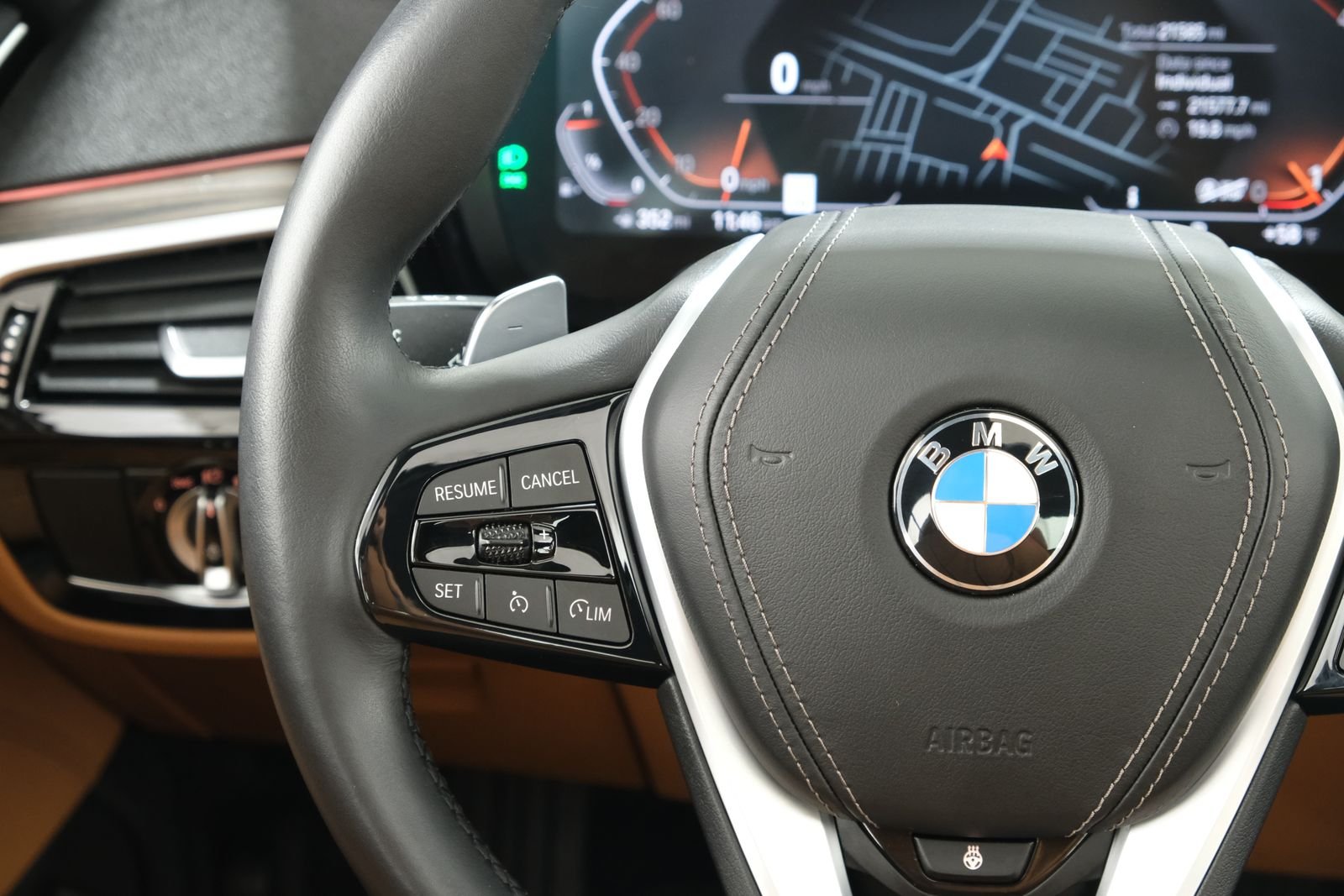 Used 2023 Dark Graphite Metallic BMW 530i xDrive image 11