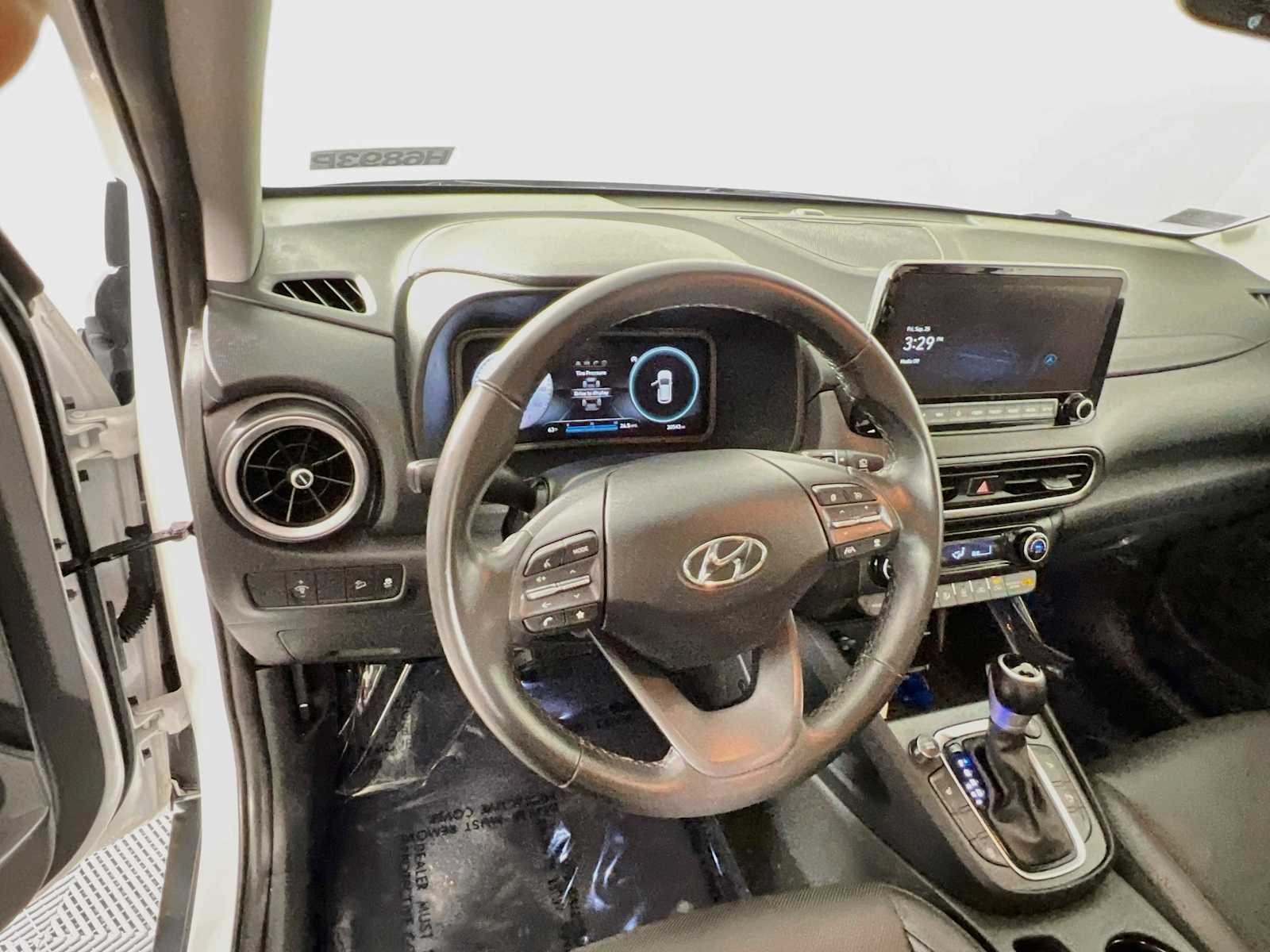 Used 2023 Lunar White Hyundai Limited image 11