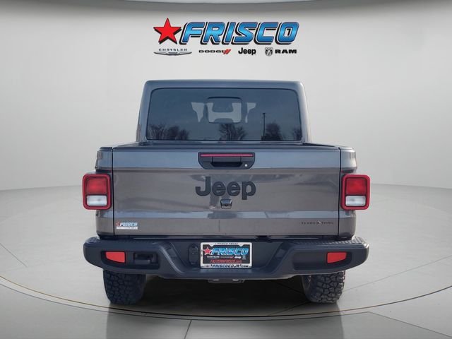 New 2026 Granite Crystal Metallic Clear-Coat Exterior Paint Jeep Texas Trail image 4