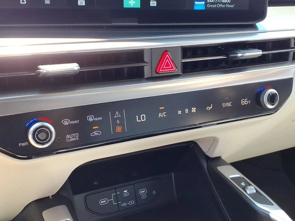 Used 2025 Black Kia EX image 18