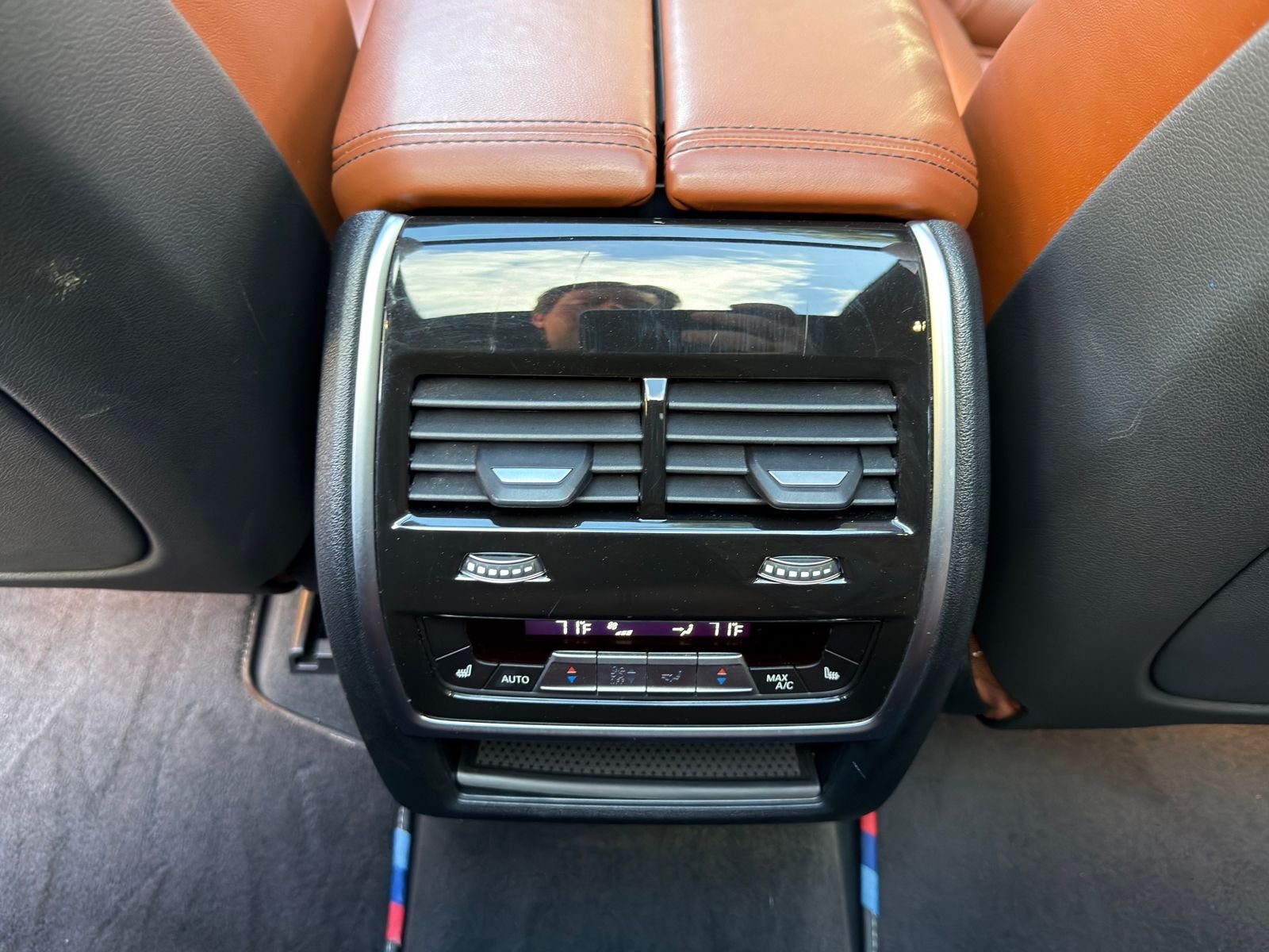 Used 2022 Carbon Black Metallic BMW M50i image 16