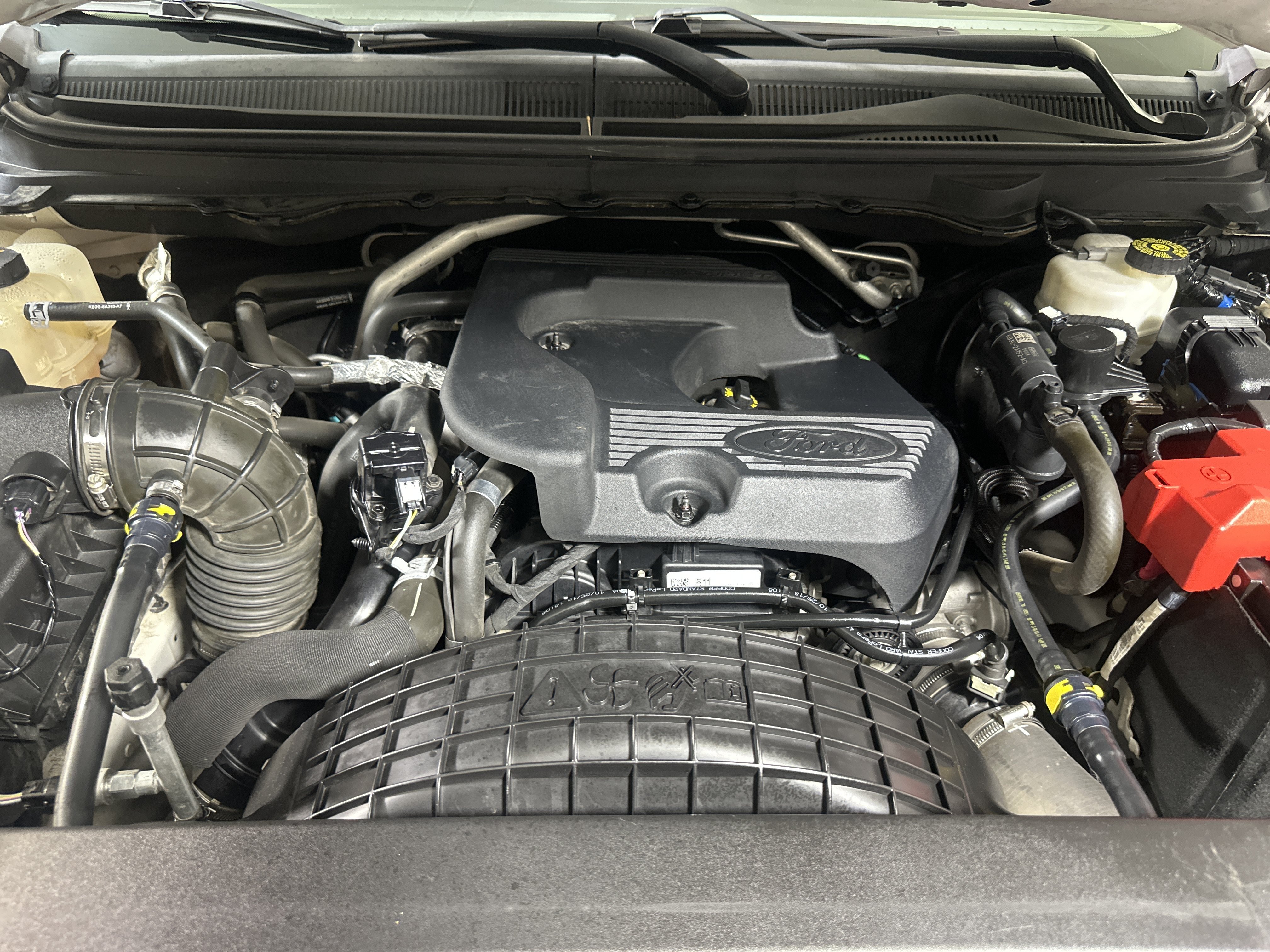 Used 2019 White Ford  image 27