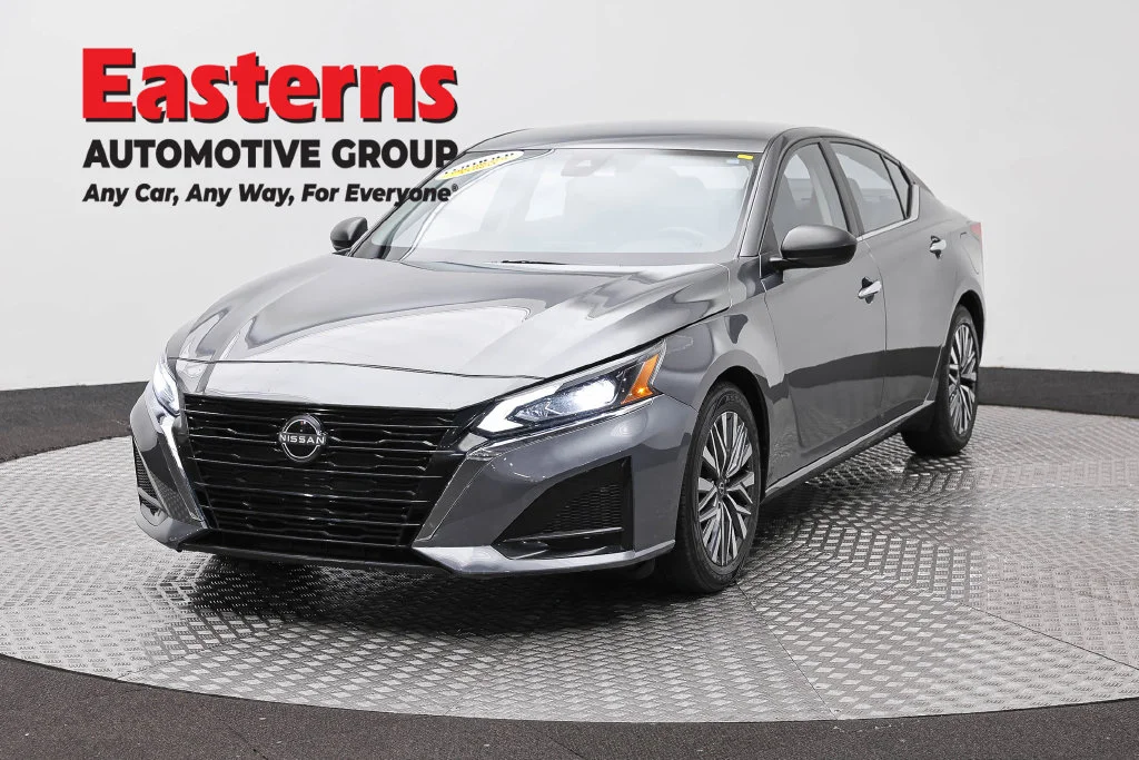 Used 2024 Gray Nissan 2.5 SV image 1