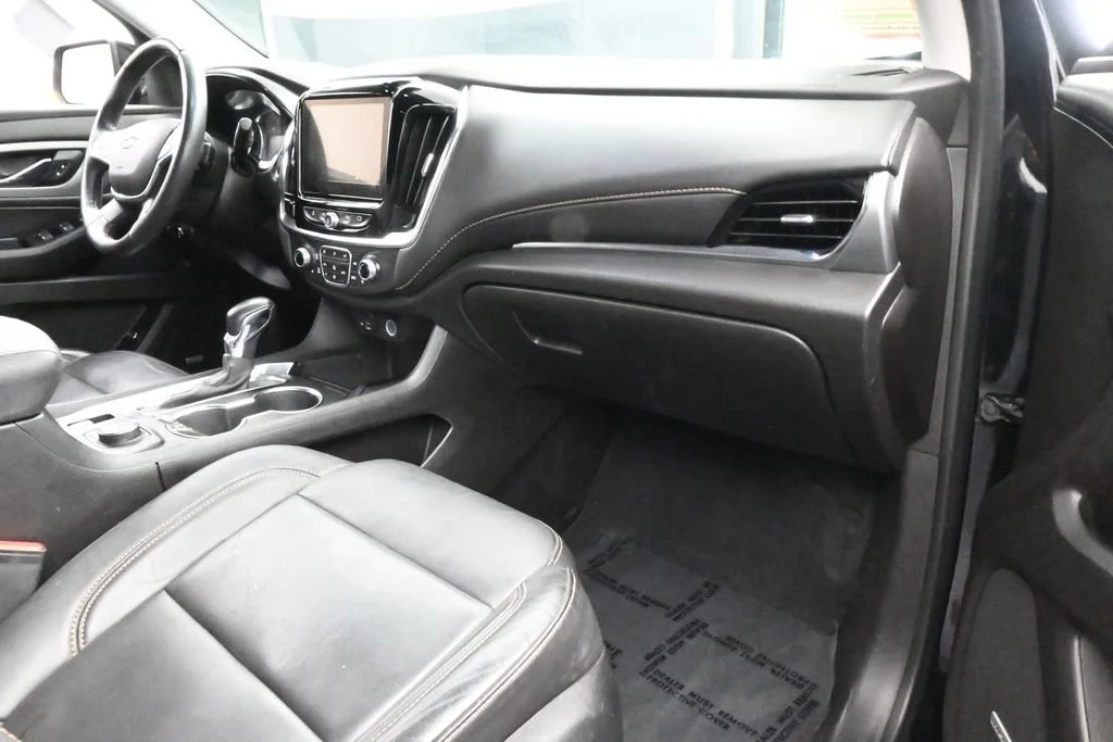 Used 2021 Mosaic Black Metallic Chevrolet RS image 54