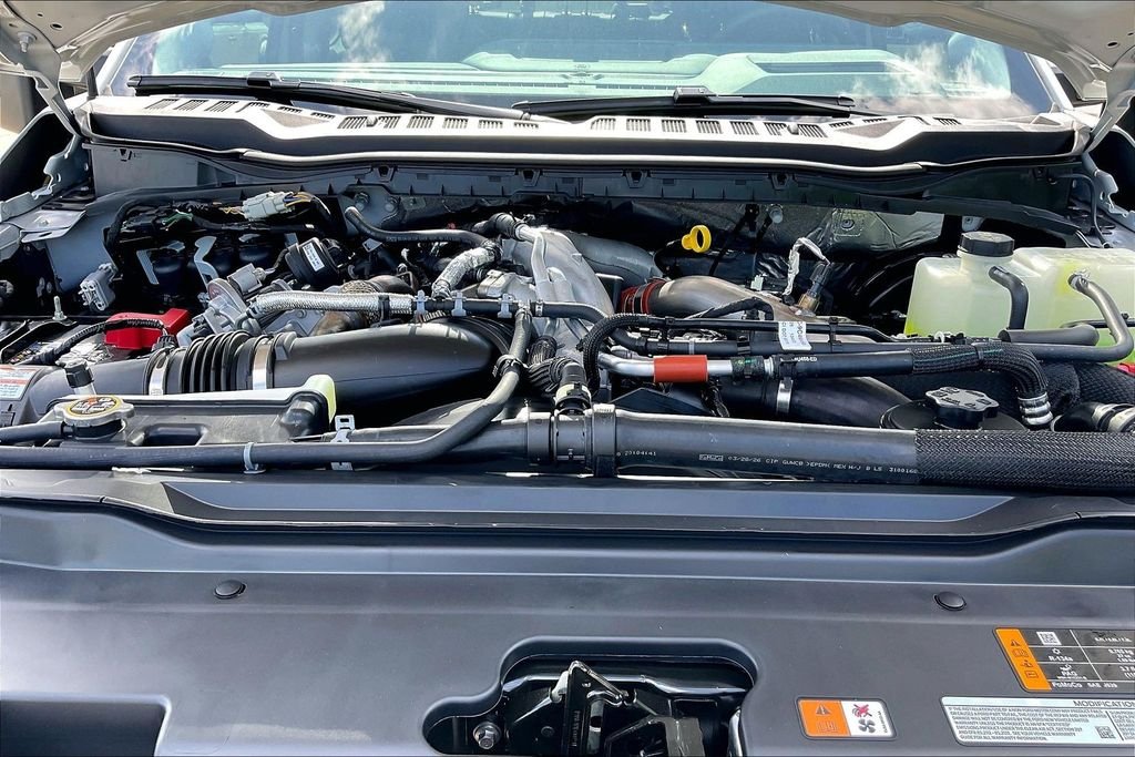 New 2026 Ford Super Duty F-250 Lariat 4D Crew Cab