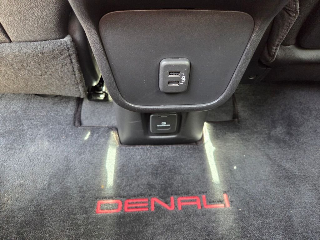 Used 2019 Red GMC Denali image 15