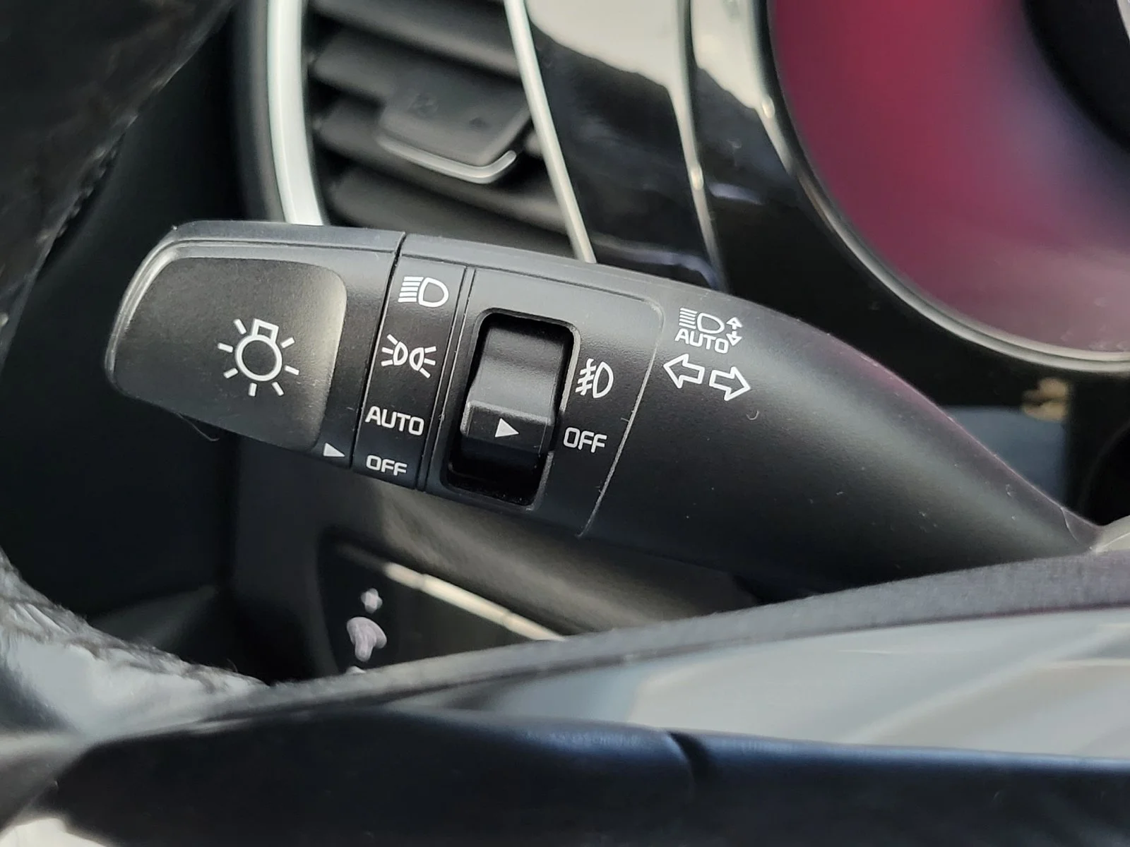 Used 2022 Gray Kia EX image 17
