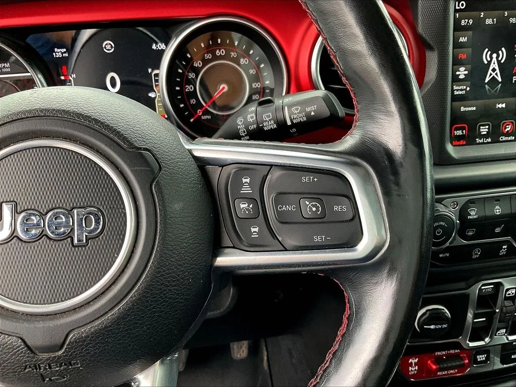 Certified Used 2019 White Jeep Unlimited Rubicon image 12