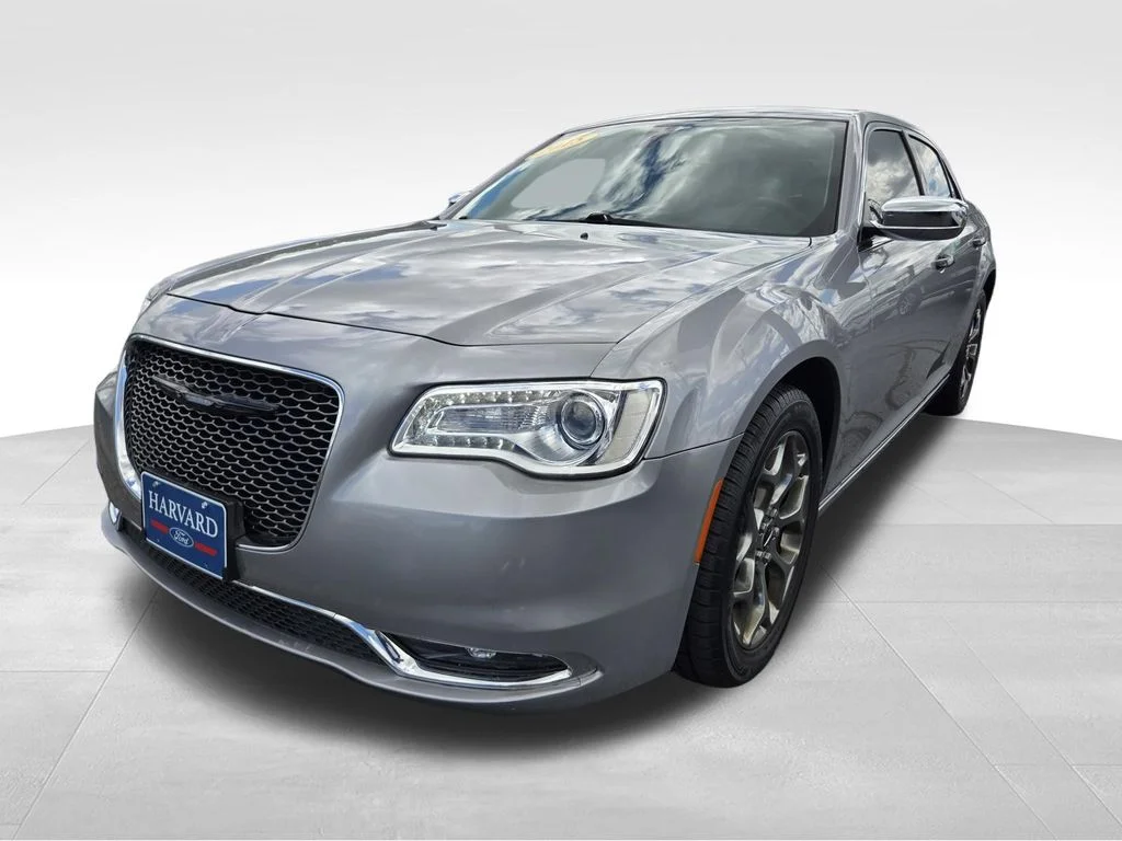 Used 2015 Billet Silver Metallic Clearcoat Chrysler C image 3