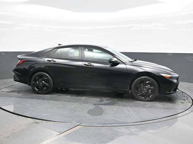 New 2026 Black Hyundai SEL Sport image 8