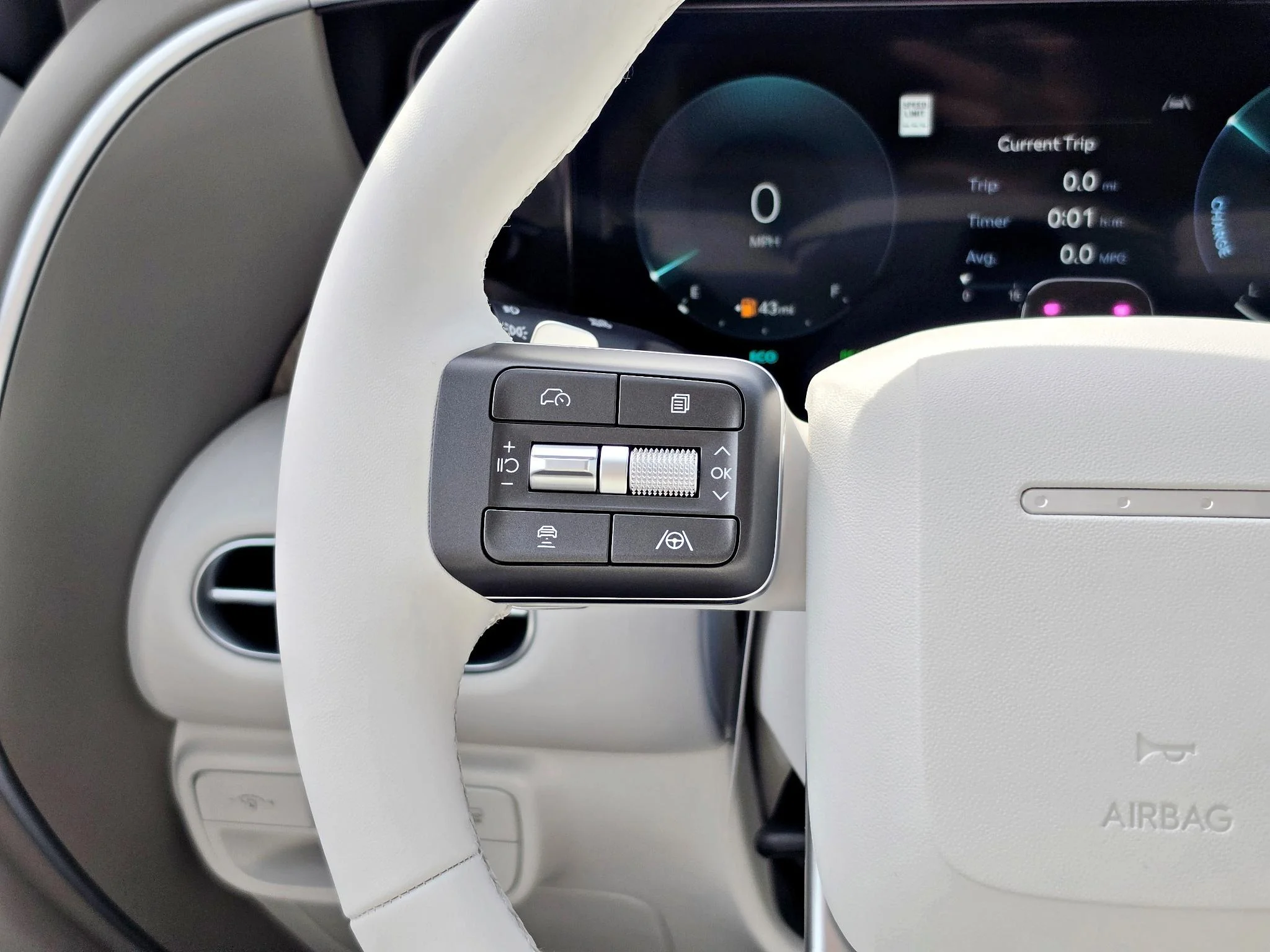 New 2027 Creamy White Pearl Hyundai SEL 7P image 14