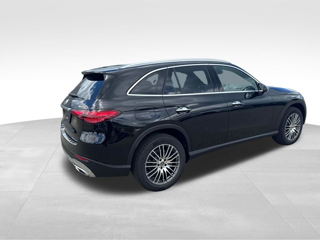 New 2026 Obsidian Black Metallic Mercedes-Benz GLC 300 image 5