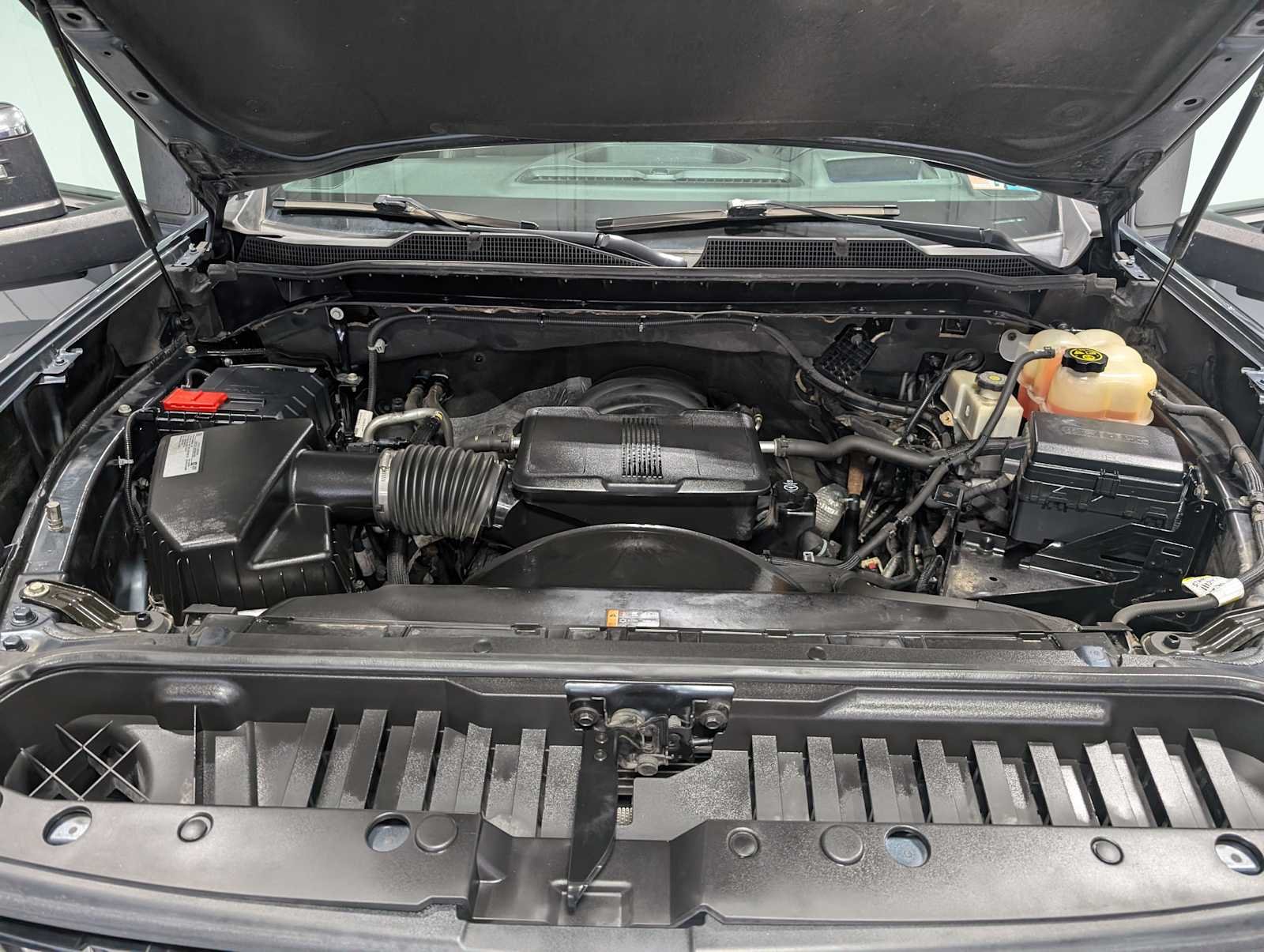 Used 2020 Shadow Gray Metallic Chevrolet LTZ image 14