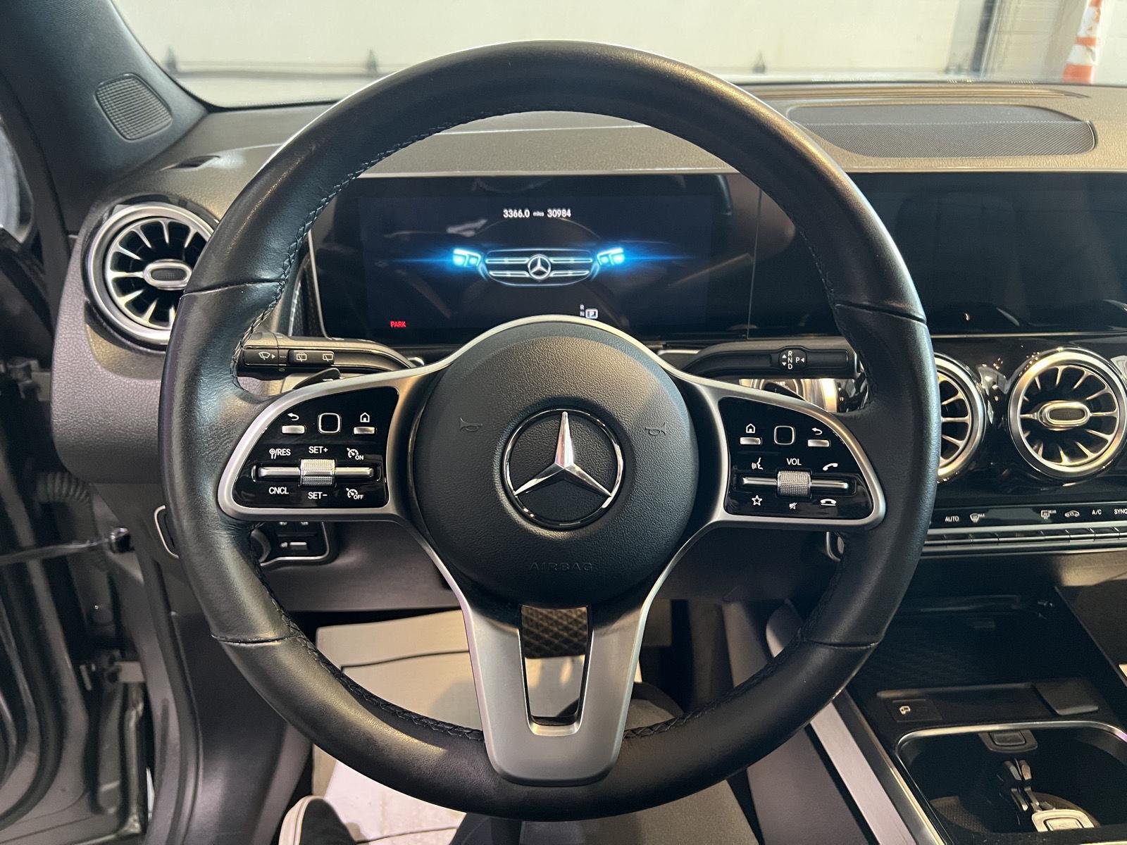 Used 2021 Gy Mercedes-Benz GLB 250 image 15