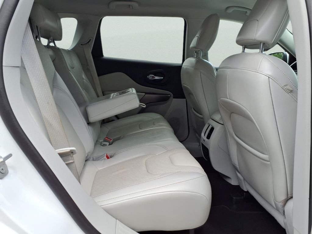 Used 2020 White Jeep Limited image 15