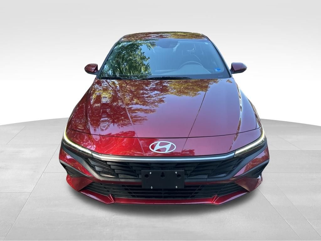 Used 2024 Red Hyundai SEL image 9