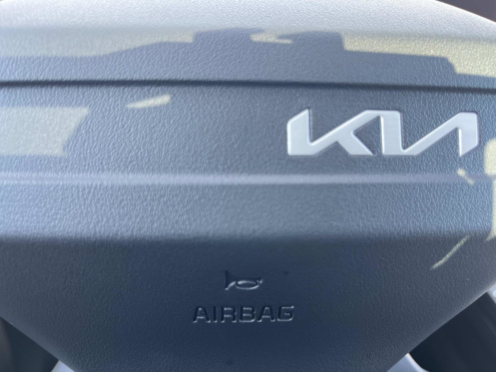 New 2026 Wolf Gray Kia SX image 31