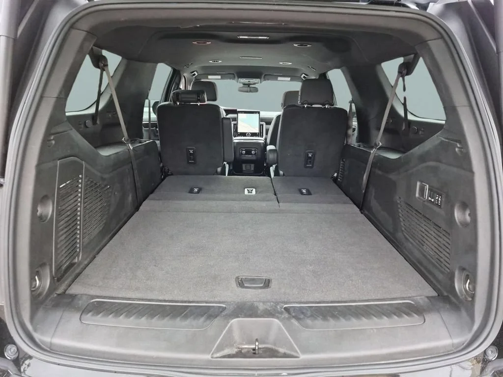 Certified Used 2025 Onyx Black GMC Elevation image 25