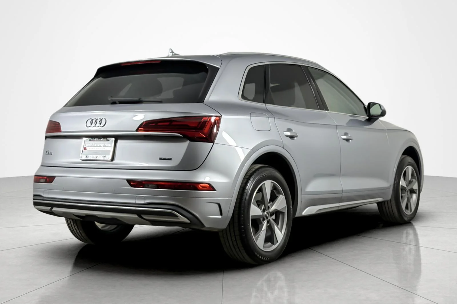 Used 2023 Florett Silver Metallic Audi Premium Plus 40 TFSI quattro image 5
