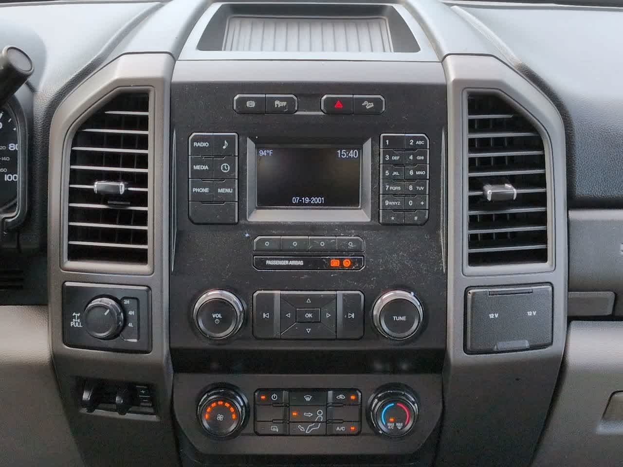 Used 2019 Oxford White Ford XL image 17