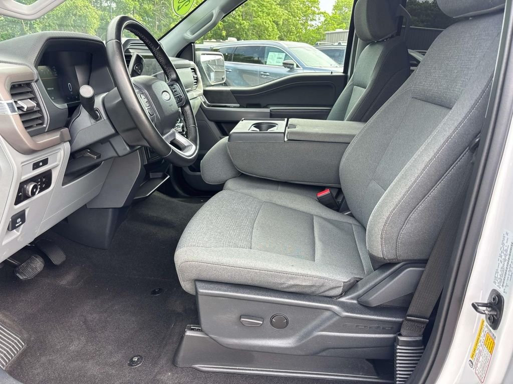 Used 2025 White Ford XLT image 11
