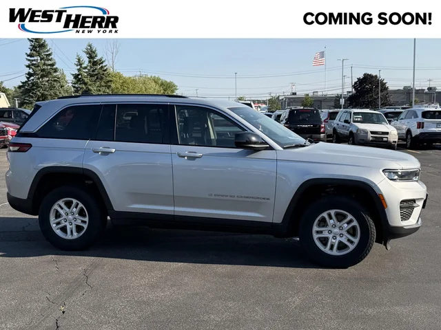 2023 Jeep Grand Cherokee Laredo
