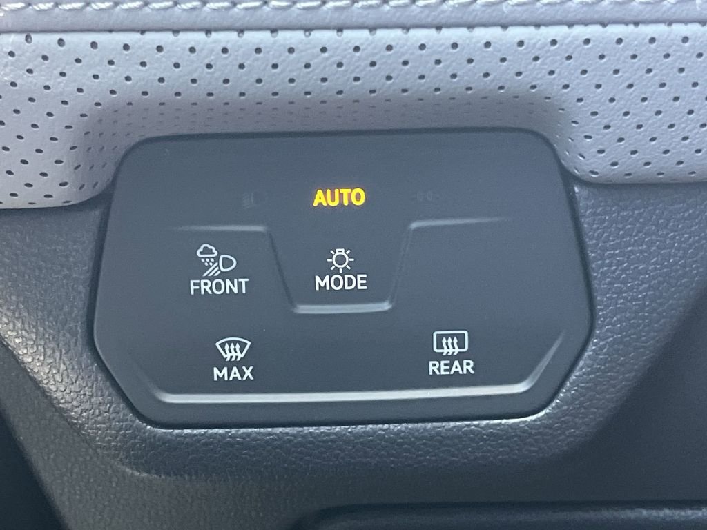 New 2026 Black Volkswagen 2.0T Peak Edition image 30