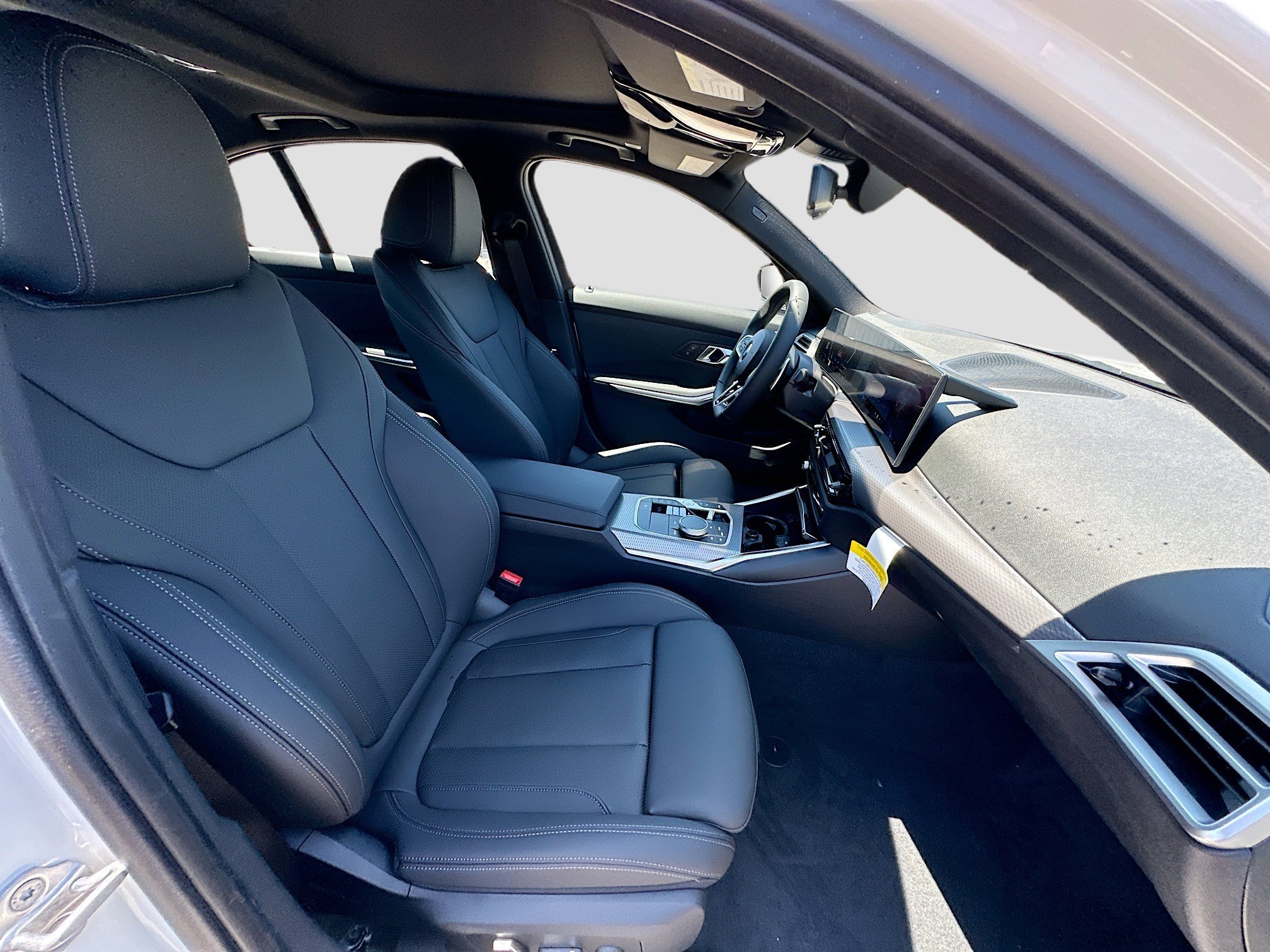 New 2026 Alpine White BMW 330i image 21