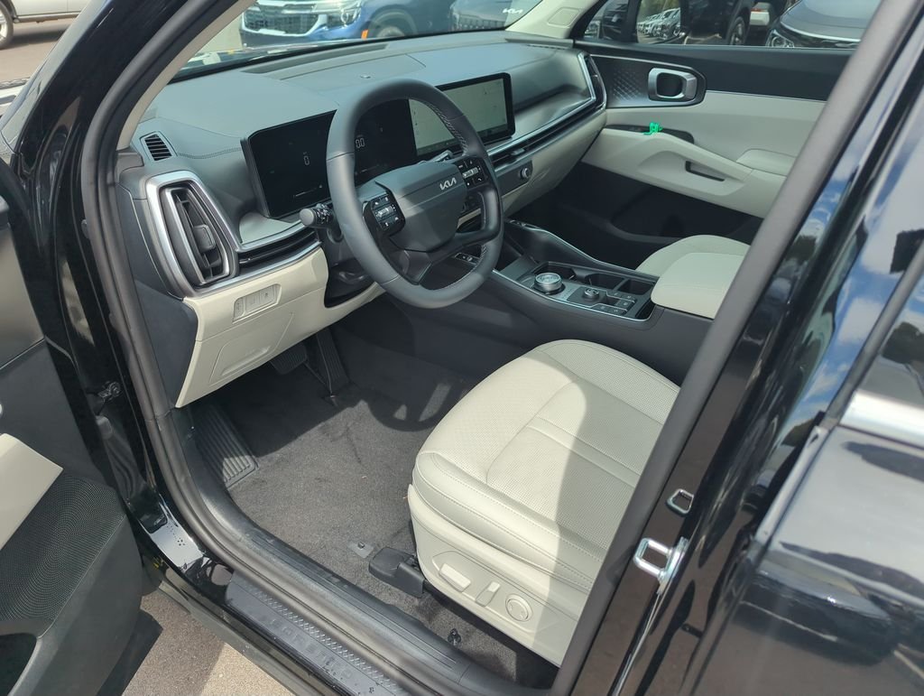 New 2026 Aurora Black Pearl Kia EX image 11