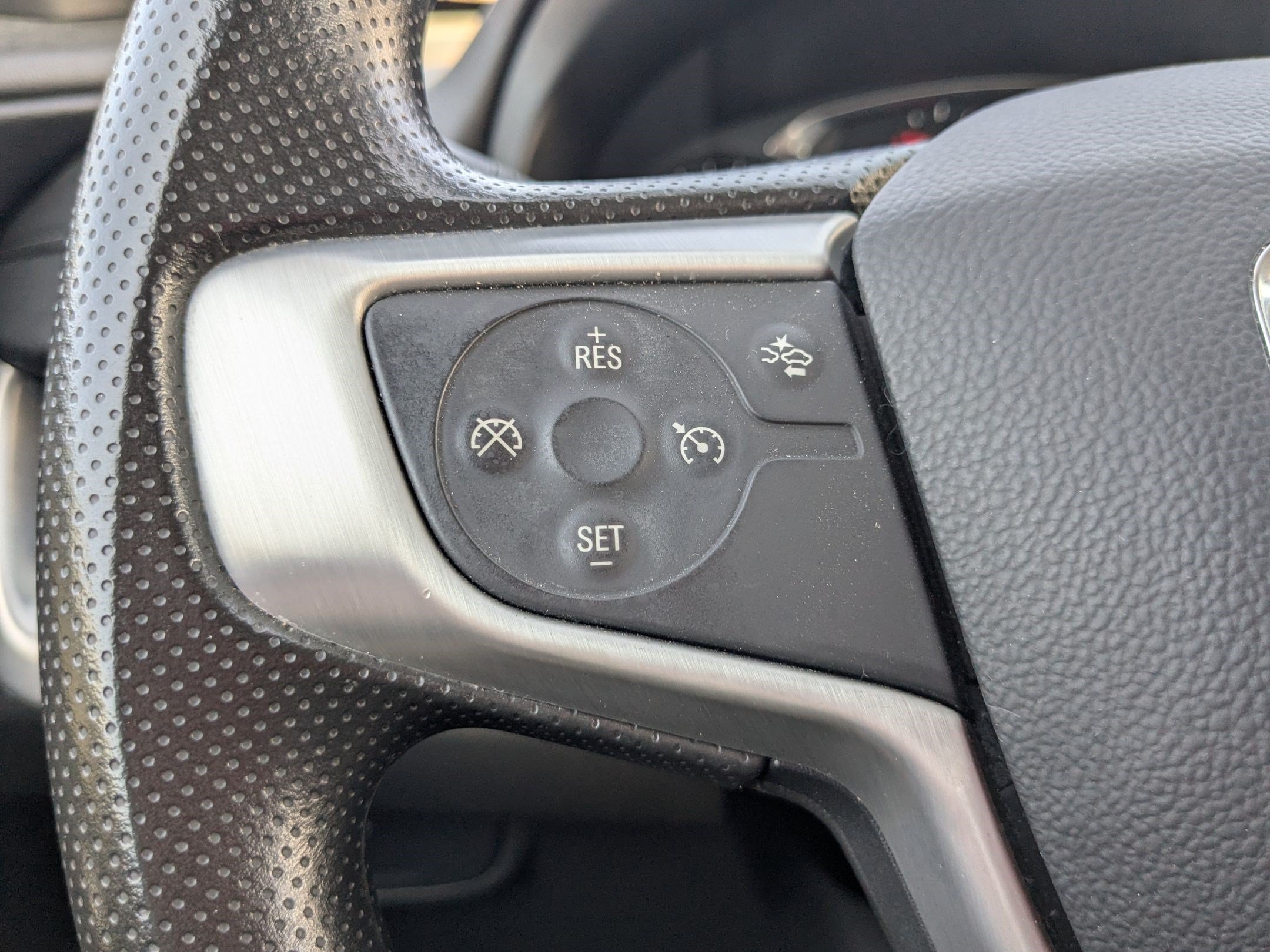 2024 GMC Terrain SLE - Photo 19