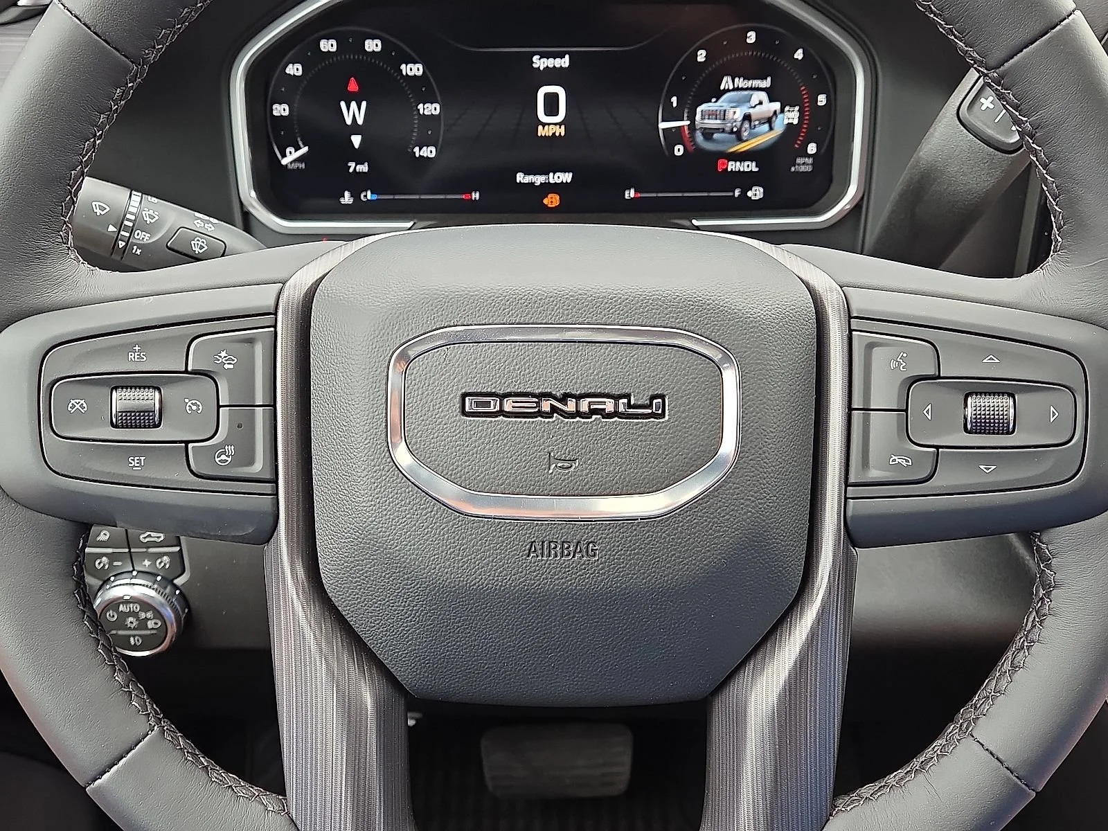 2026 GMC Sierra 2500HD Denali Ultimate - Photo 14